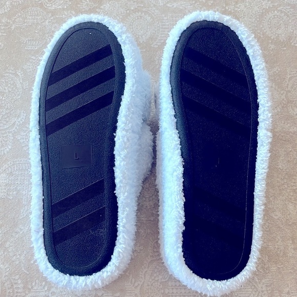 Brand New PINK Victoria’s Secret Cozy Fleece Platform Slippers Criss Cross Strap - Picture 12 of 14